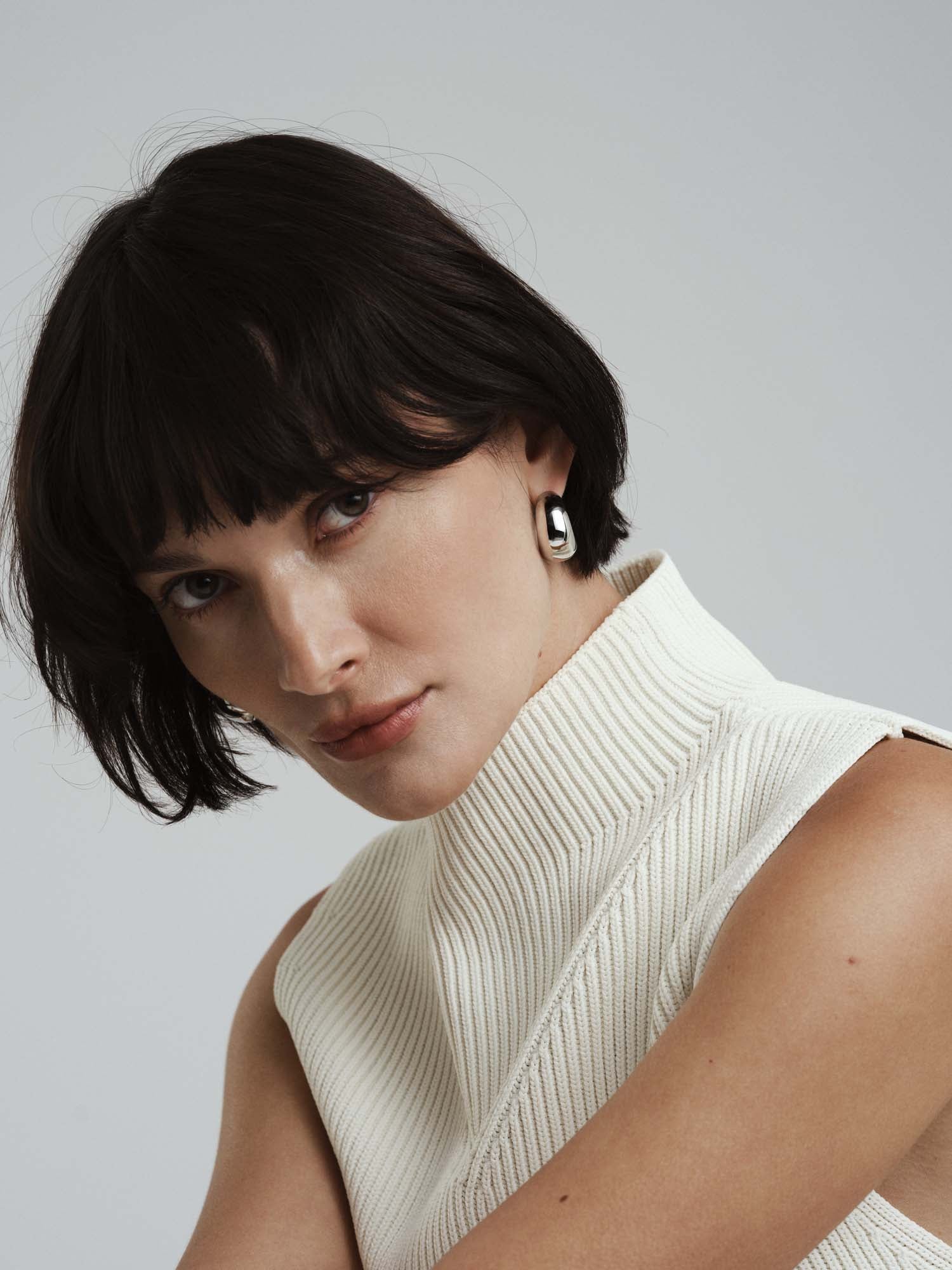 Aura Bold Hoops - Image 2