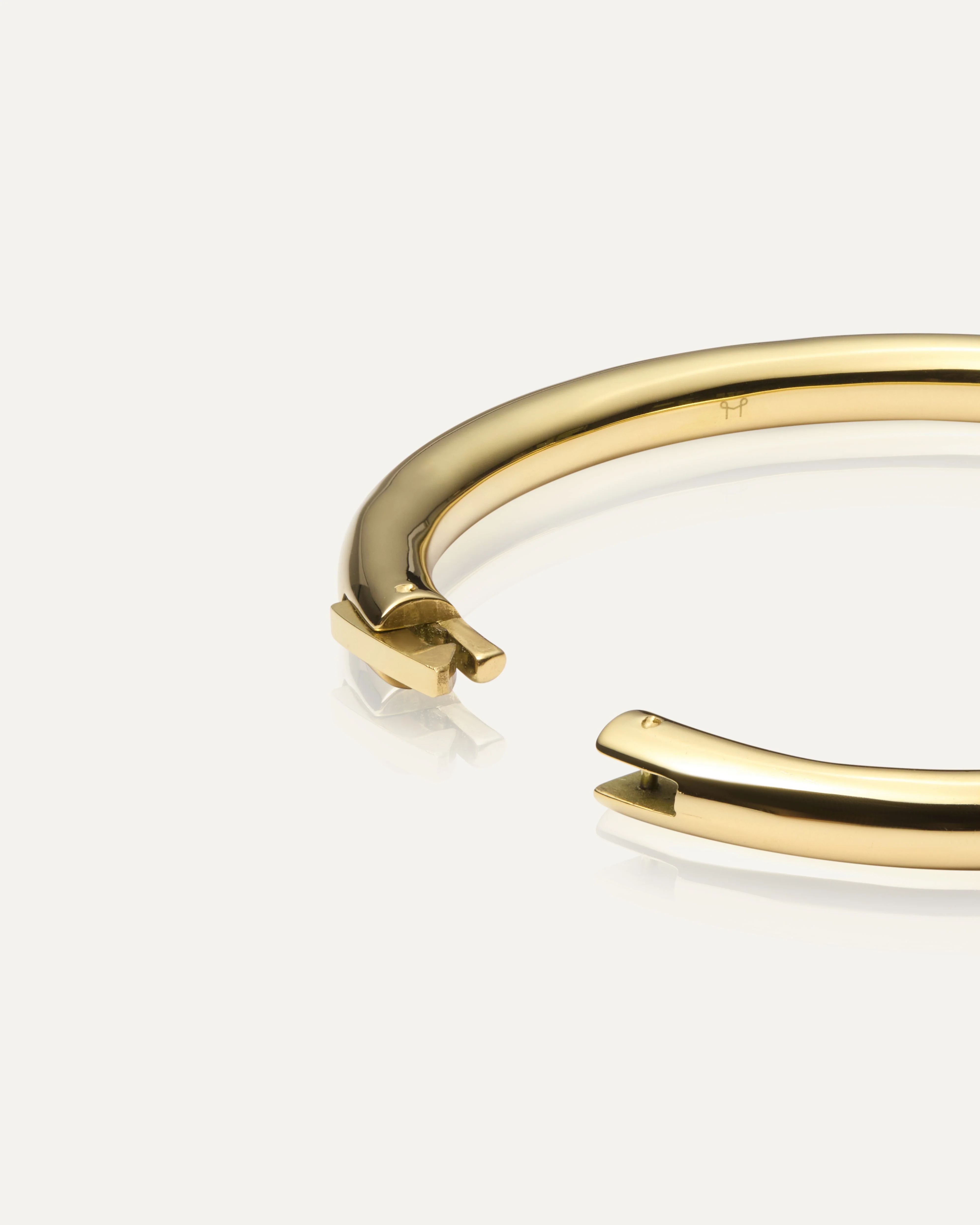 Aura Bold Bangle - Image 4