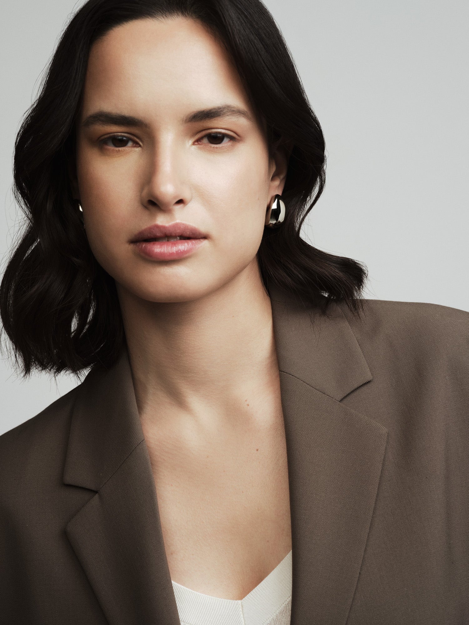 Aura Large Earring - Image 2