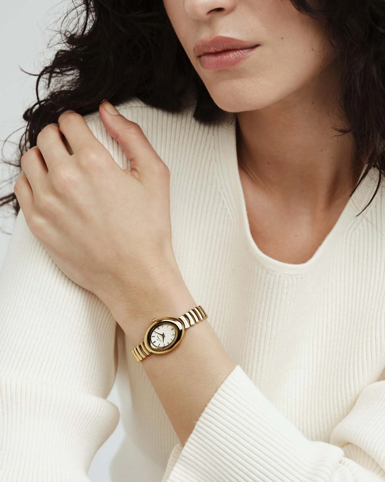 Belle Oval Watch - Image 6