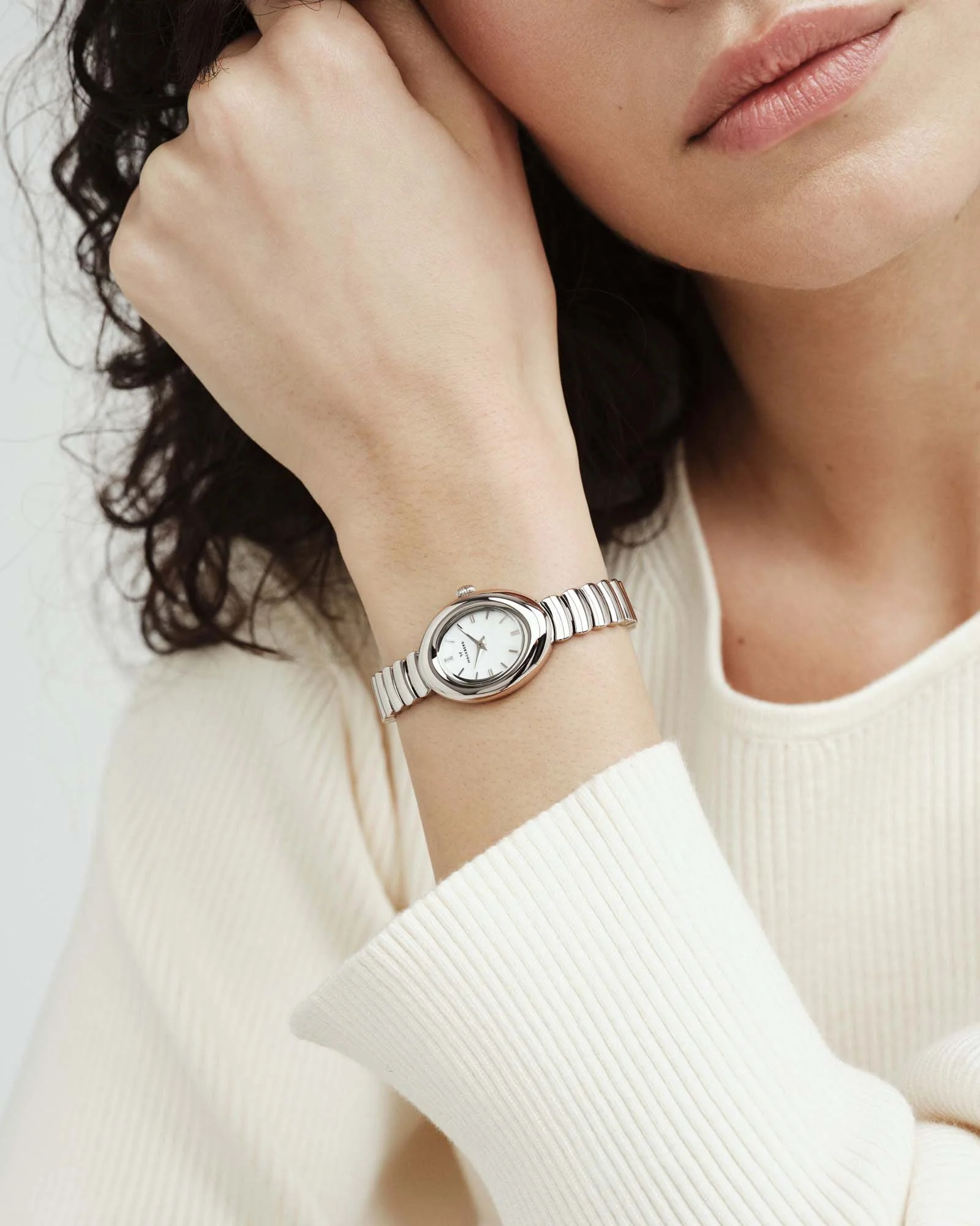 Belle Oval Watch - Image 6