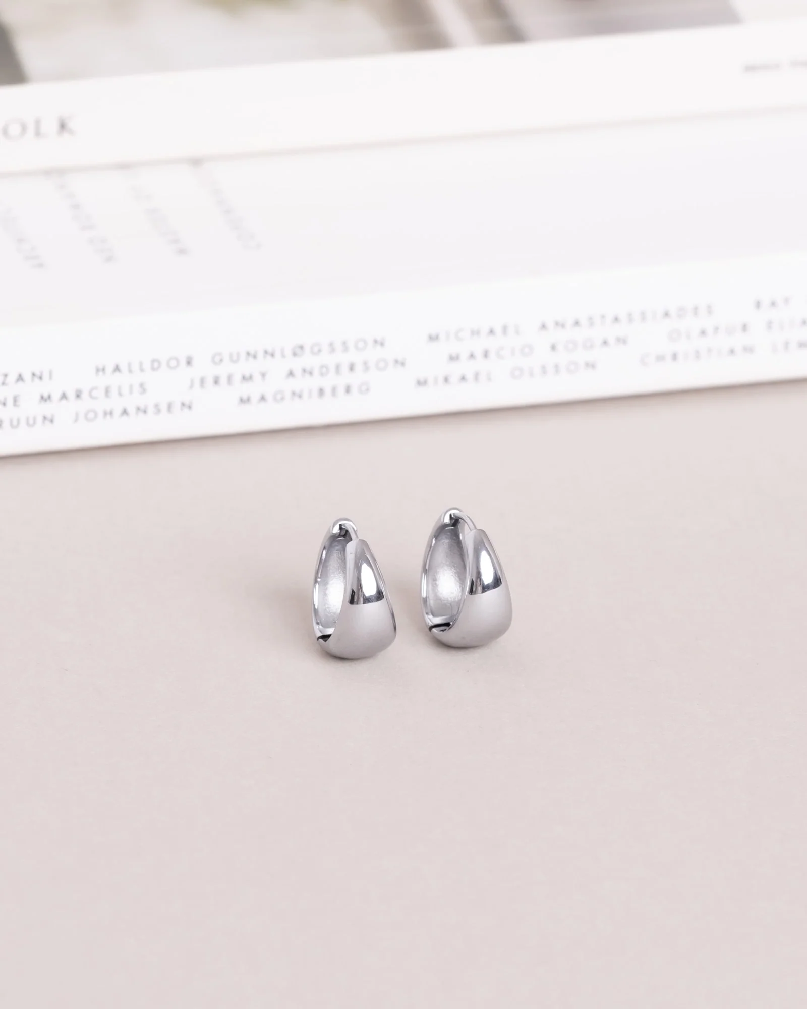 Bold Hoops Large - Image 9