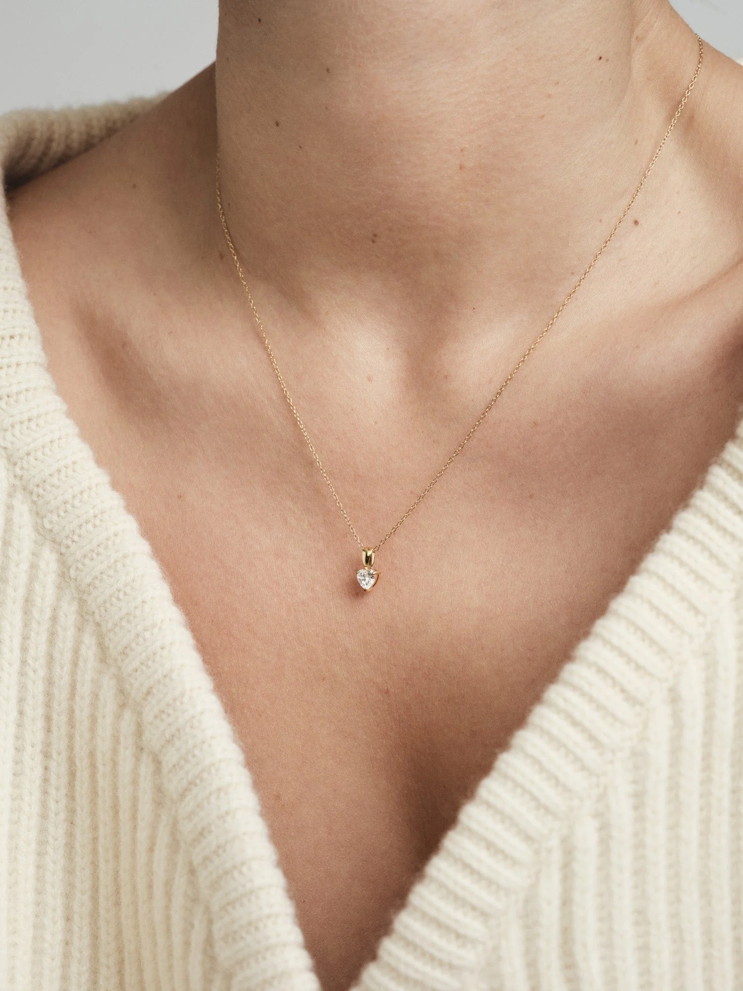 Bonne White Necklace - Image 6