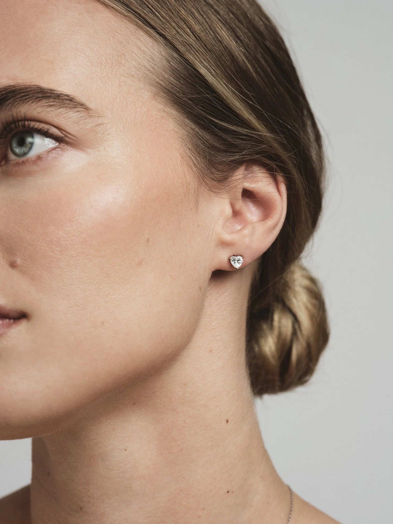 Bonne White Studs - Image 6