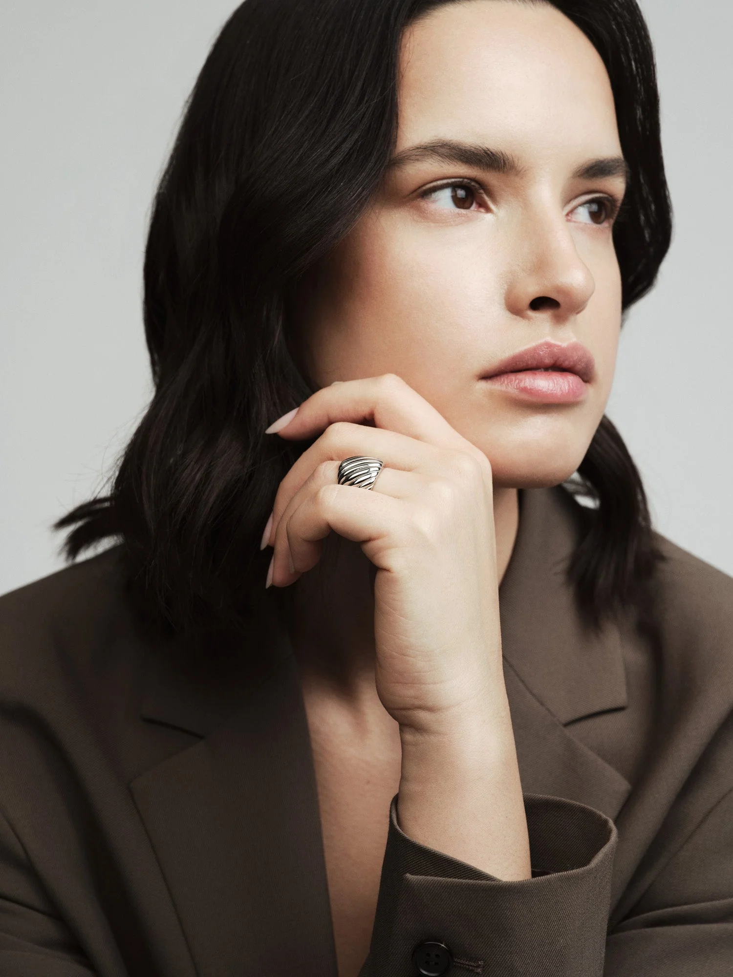 Curved Ribbed Ring - Image 2