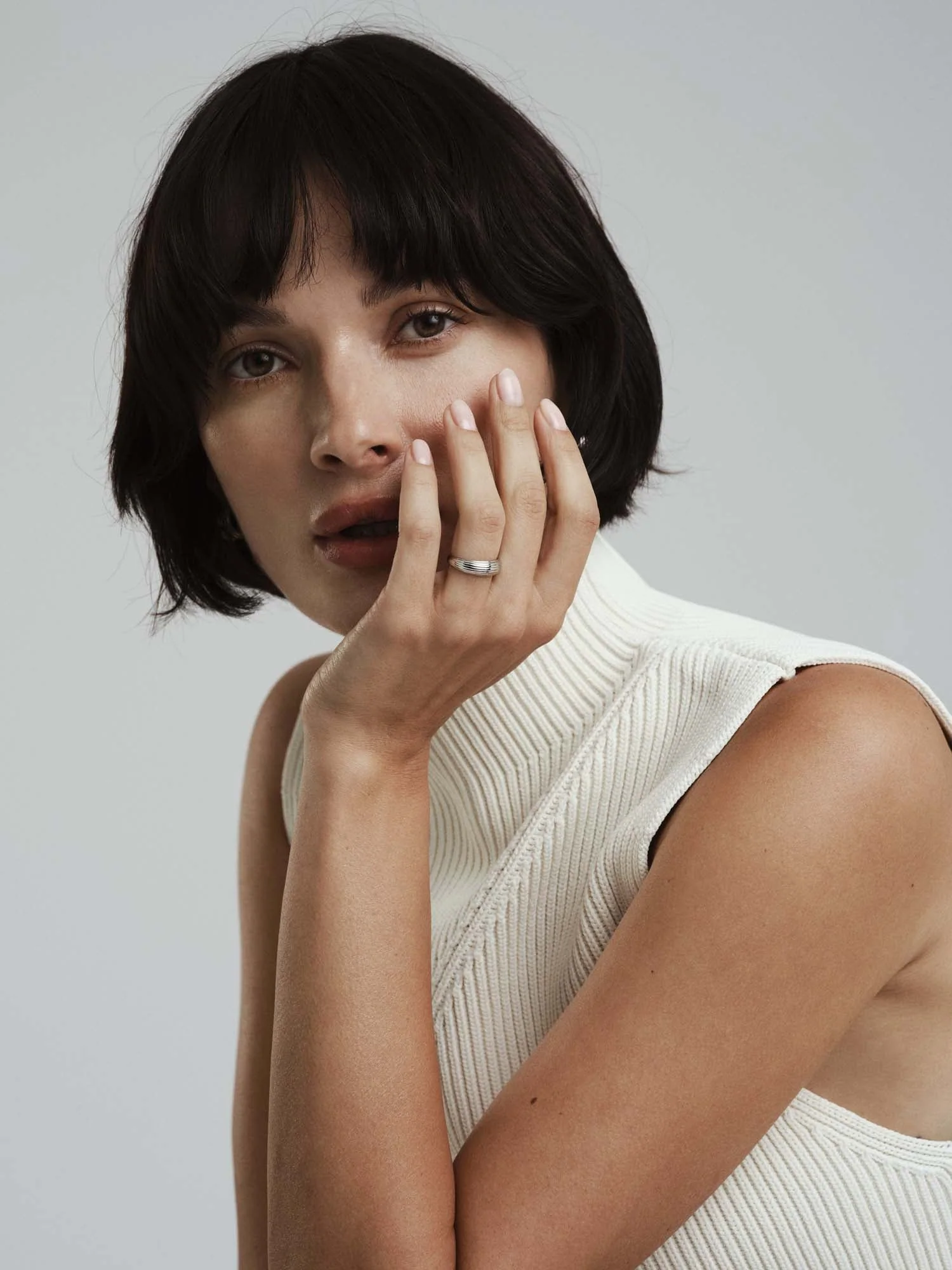 Edge Ribbed Ring - Image 2
