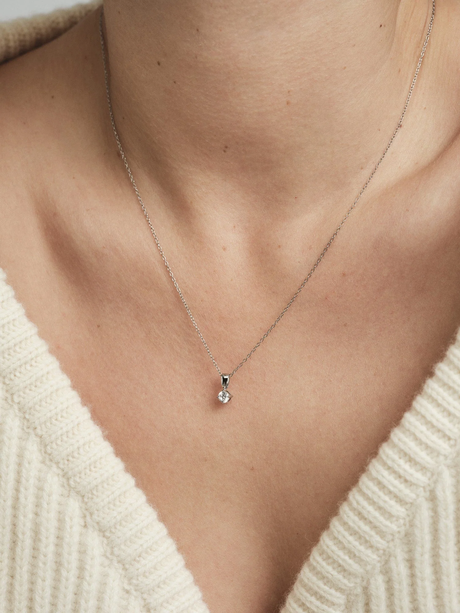 Jolie White Necklace - Image 4