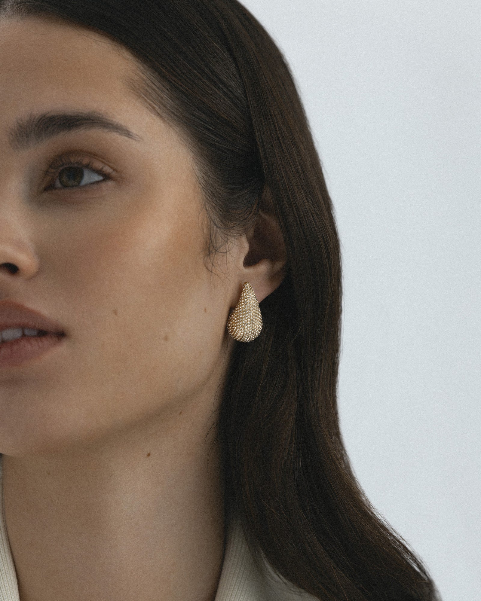 Pavé daring large earring - Image 3