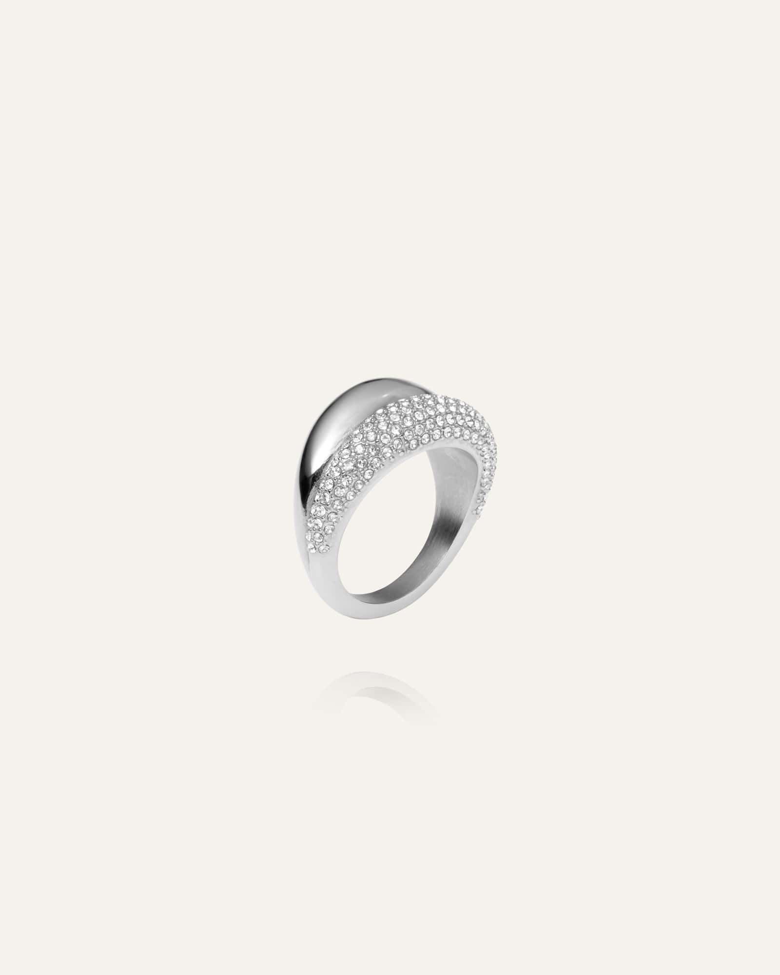 Pavé daring ring