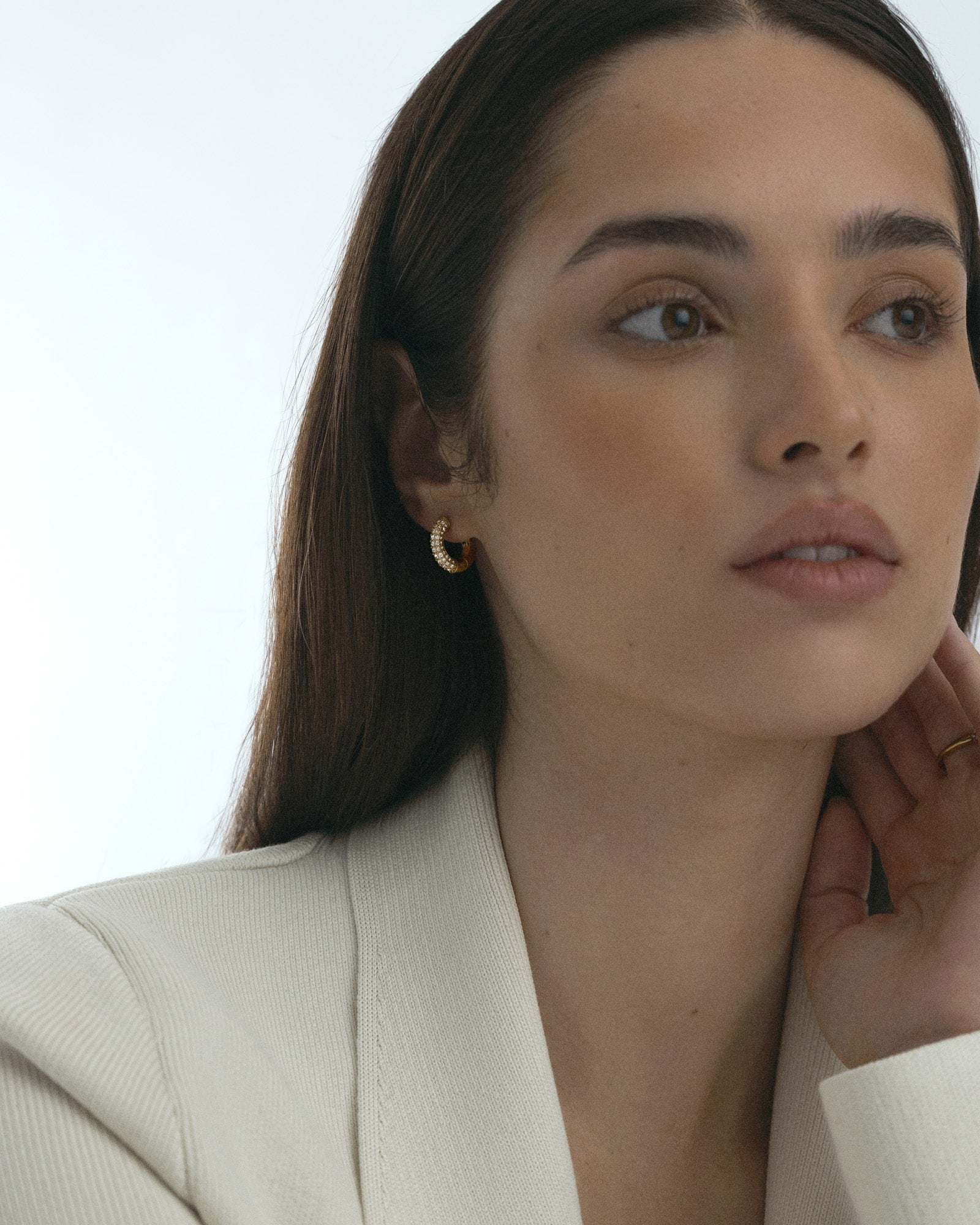 Pavé everyday medium hoops - Image 2