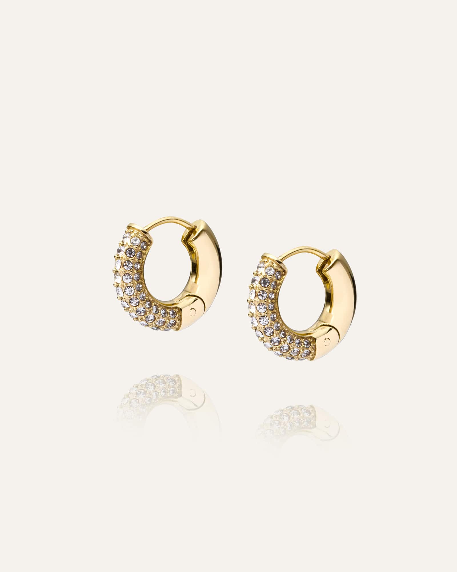 Pavé everyday medium hoops - Image 4