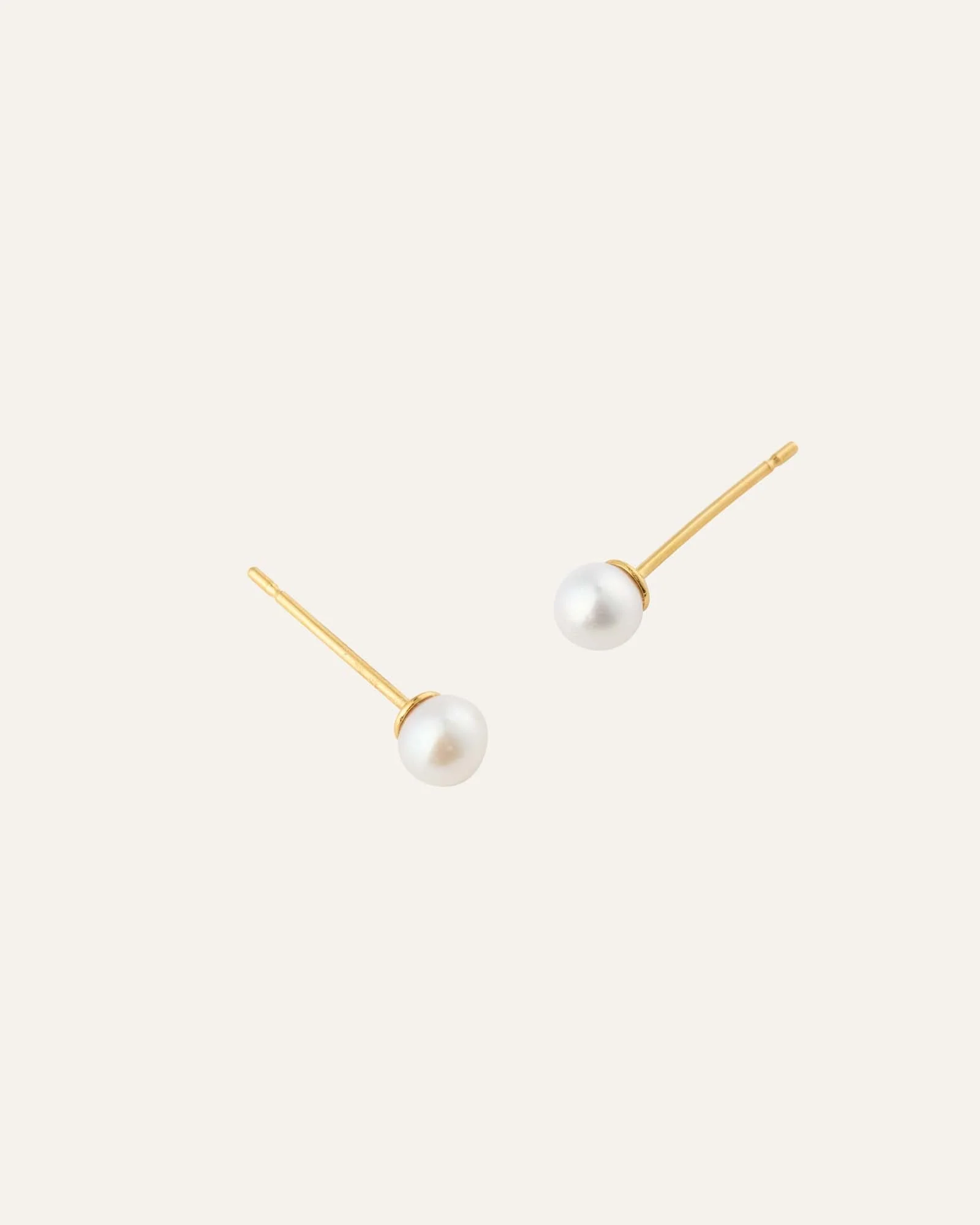 Pearl Studs Small - Image 5