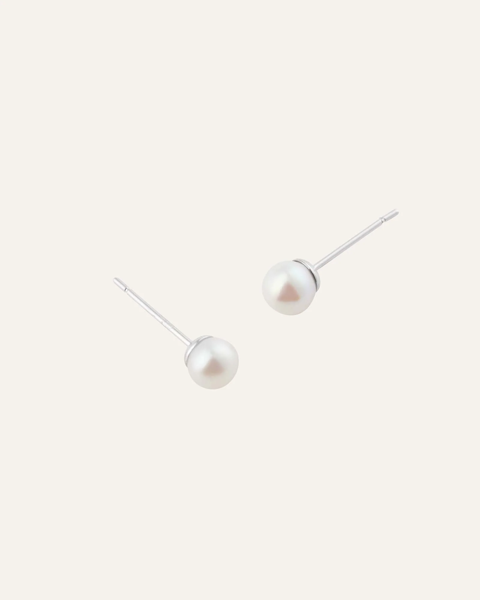 Pearl Studs Medium - Image 5