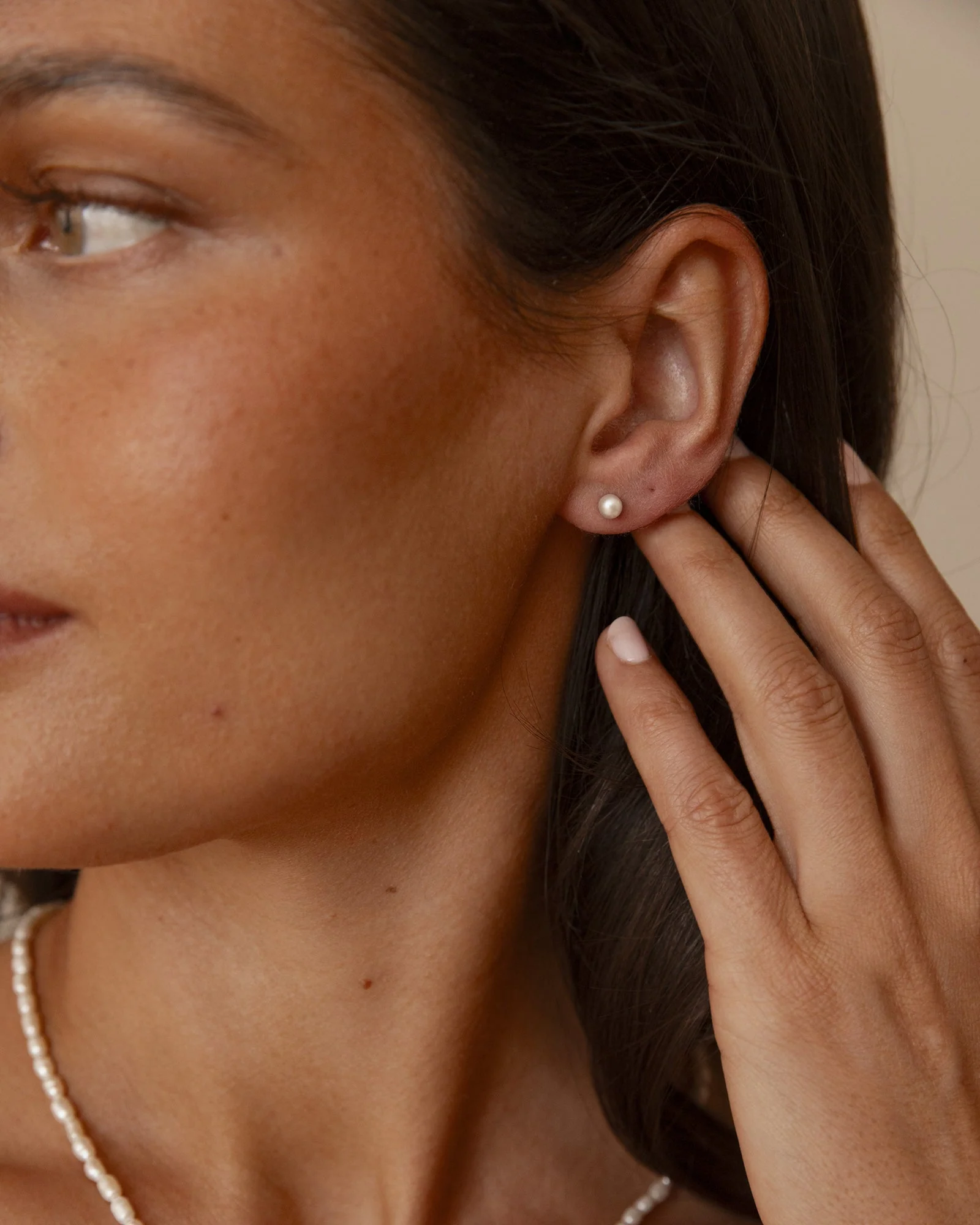 Pearl Studs Small - Image 2