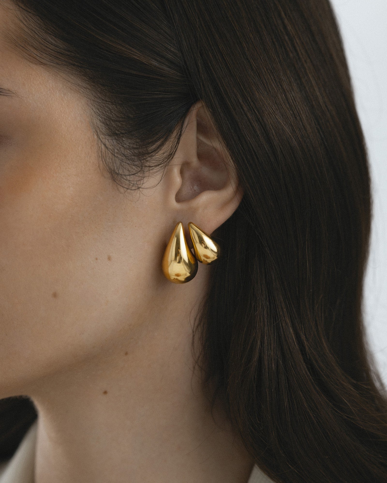 Plain daring small earring - Image 7