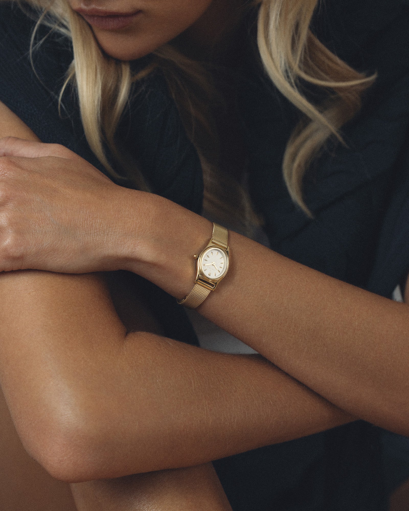 Retro Mesh Watch - Image 3