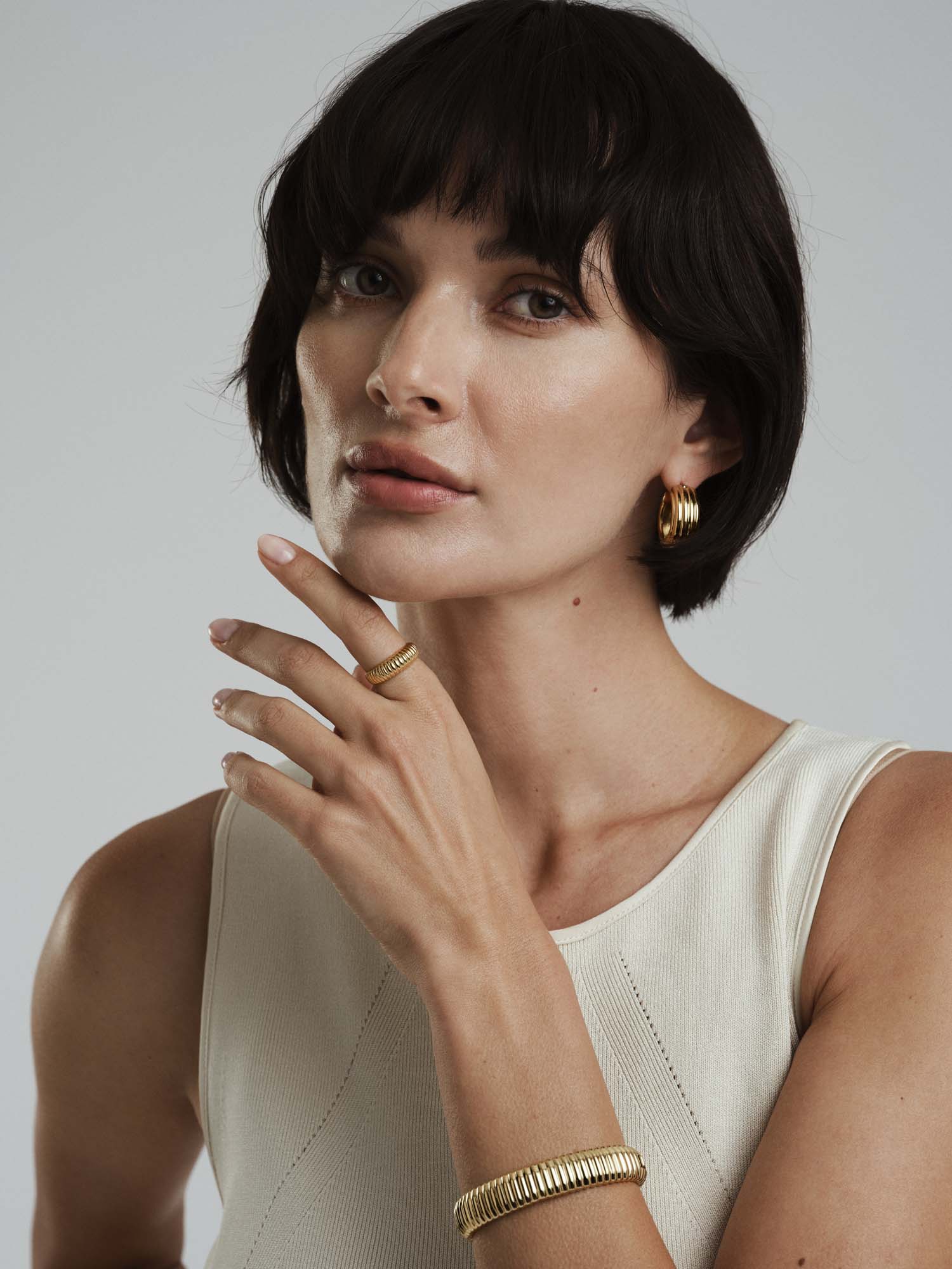 Retro Ribbed Ring - Image 2