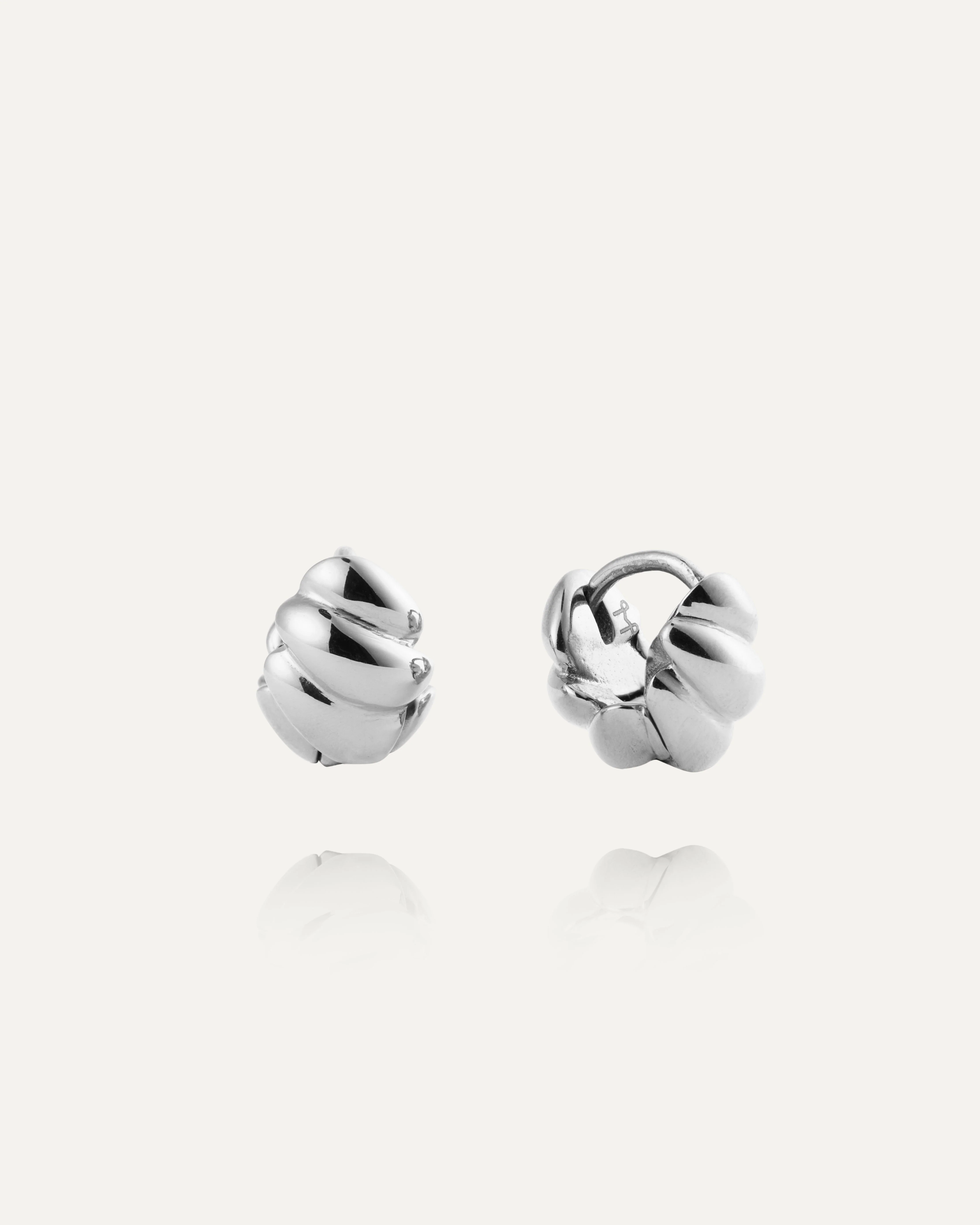 Seléne Small Hoops