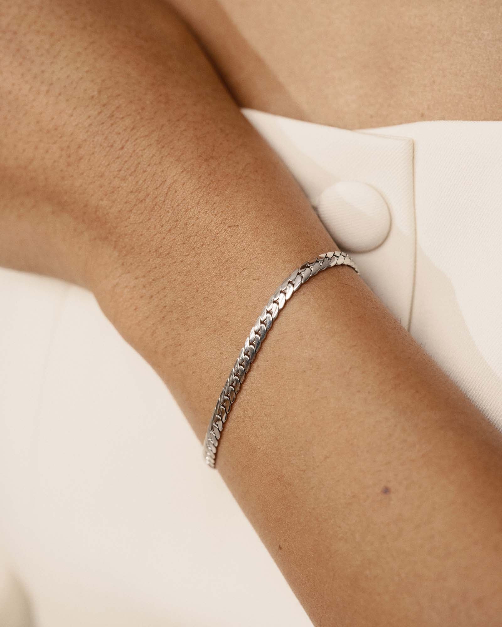 Serpentine Chain Steel Bracelet - Image 3