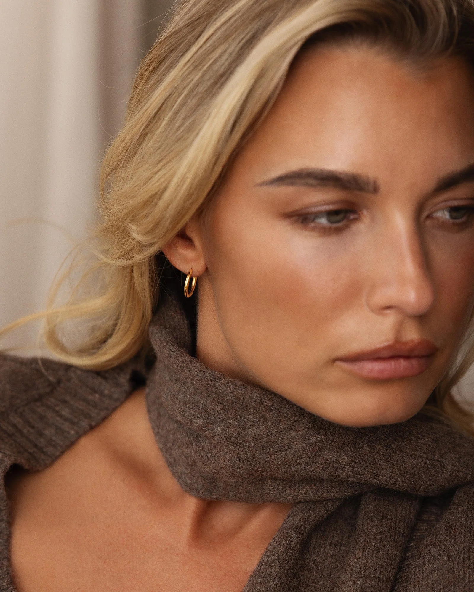 Slim Medium Hoops - Image 2
