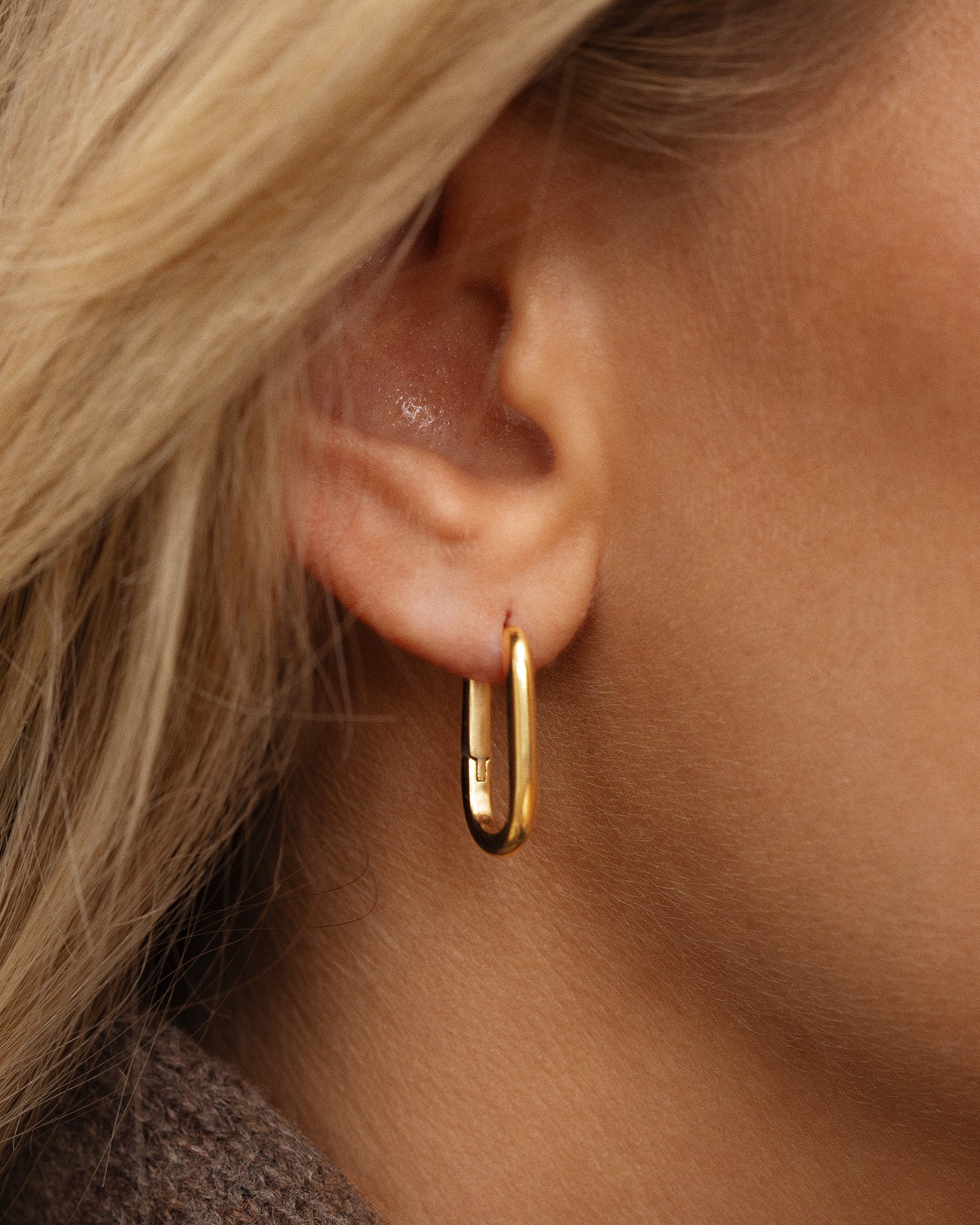 Slim Medium U-Hoops - Image 6