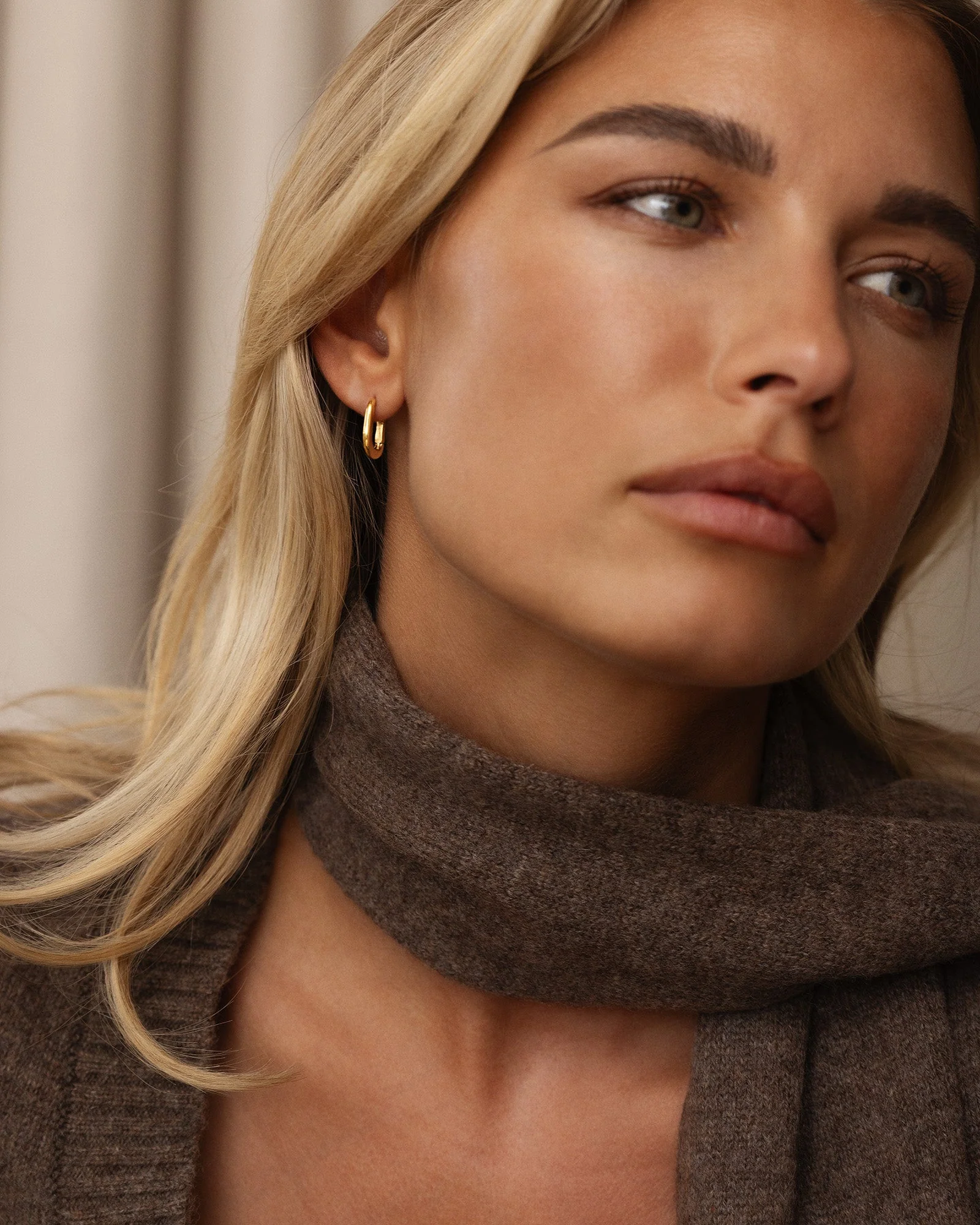 Slim Small U-Hoops - Image 2