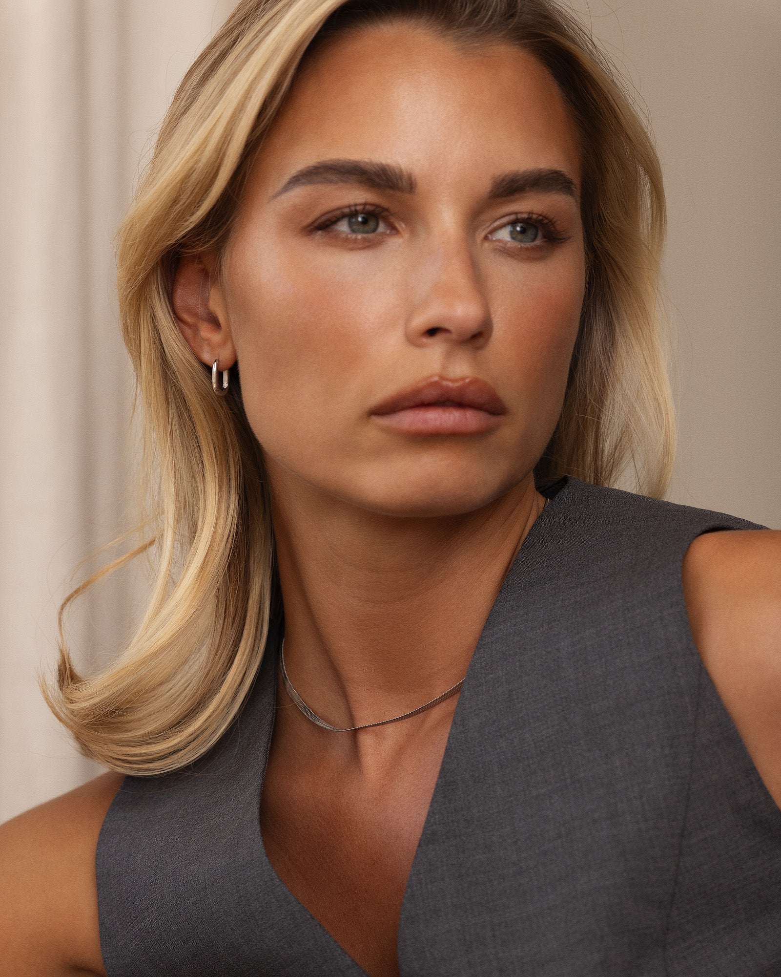 Slim Small U-Hoops - Image 3