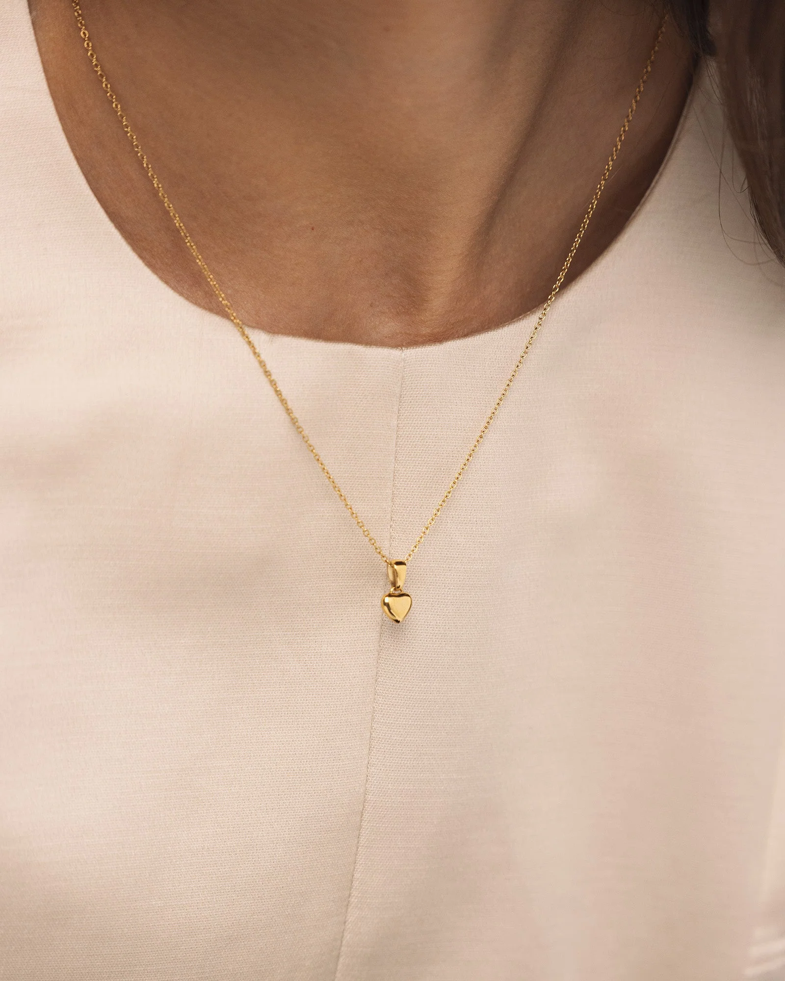 Sweetheart Gold Medium Necklace - Image 3