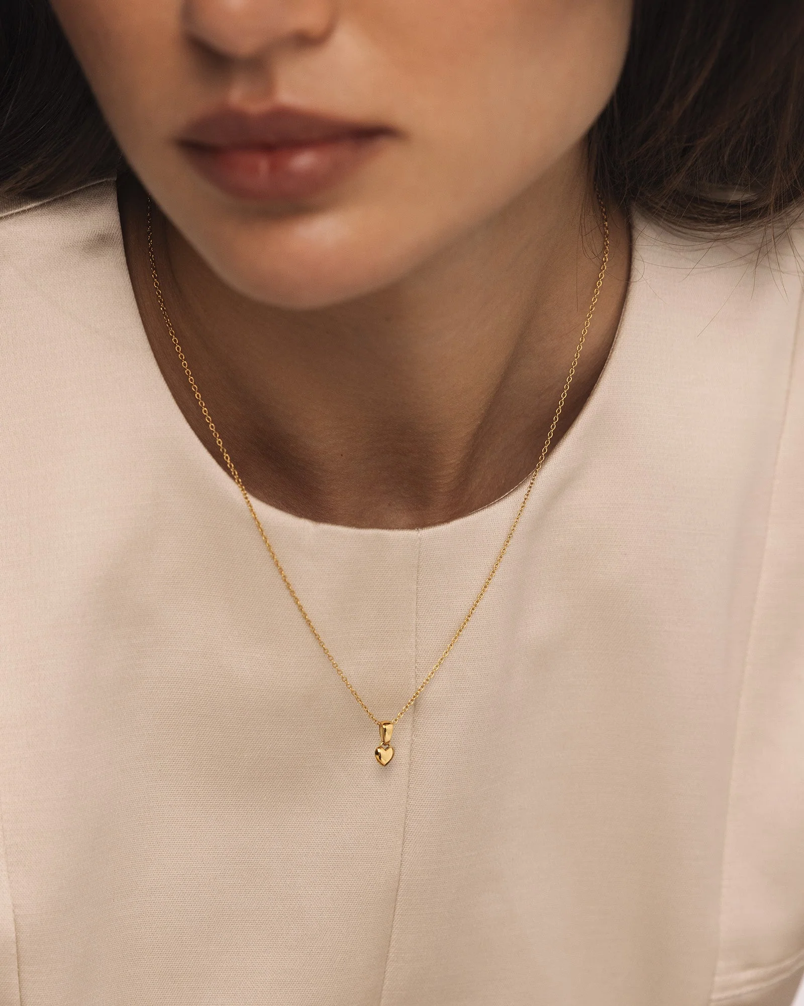 Sweetheart Gold Small Necklace - Image 3