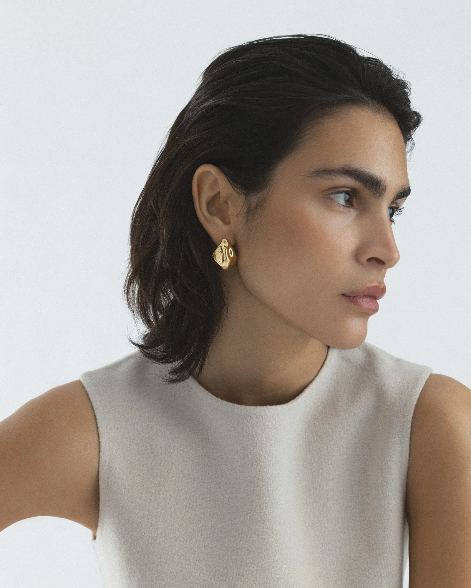 WAVY BOLDED DROP EARRING - Image 2