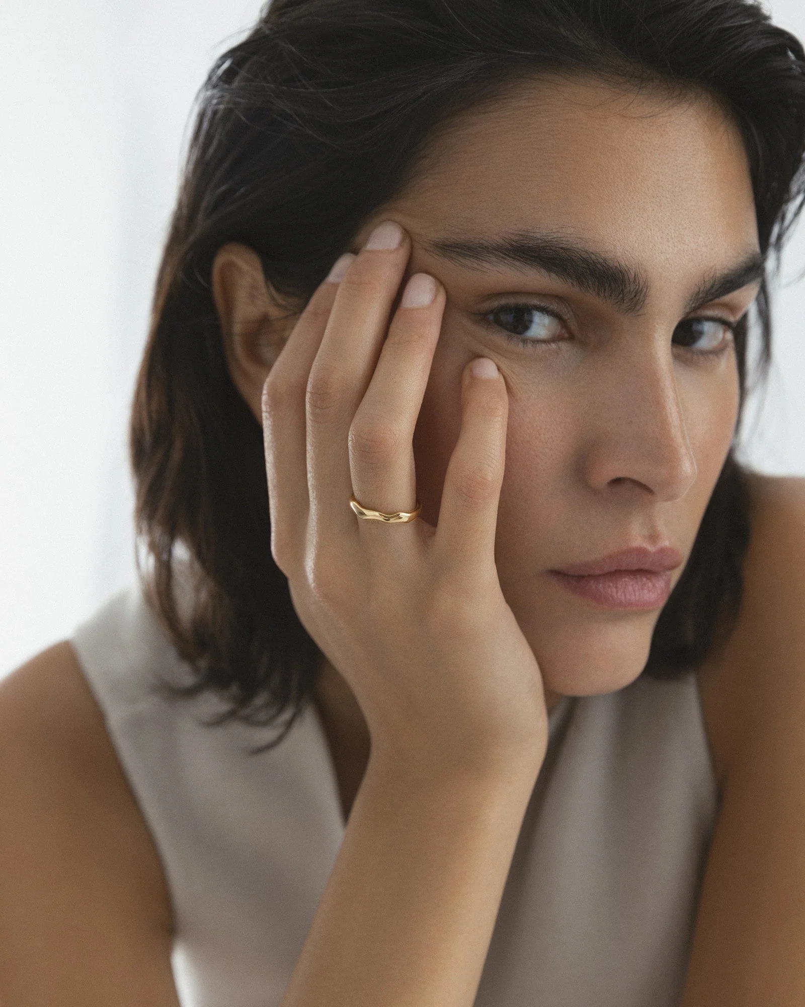 WAVY PETITE RING - Image 2